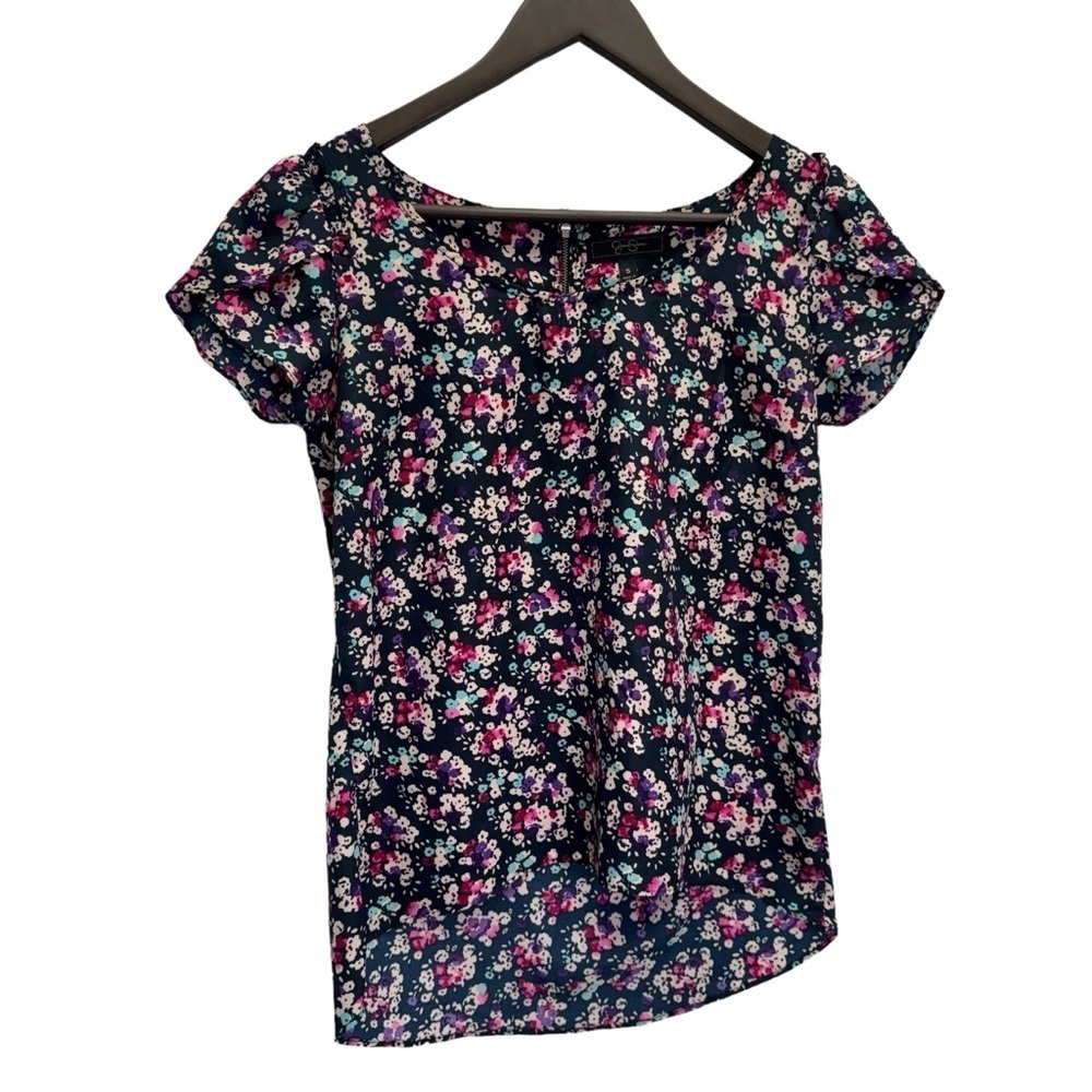 Jessica Simpson💜Black Floral Flutter Sleeve Round Neck Top Blouse Size S - Picture 2 of 10